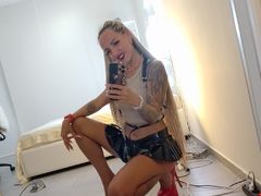 MonicaMaxwel - blond female webcam at LiveJasmin