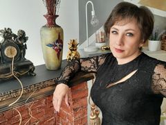 NaomiMolligan - female with brown hair and  big tits webcam at LiveJasmin