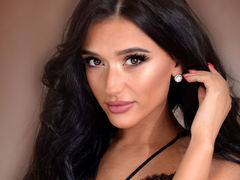 TaniaNoir - female with black hair webcam at LiveJasmin