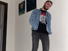 NoahDelmar - male webcam at LiveJasmin