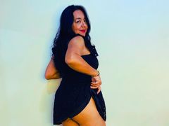 OliviaGuason - female with brown hair and  big tits webcam at LiveJasmin