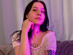 PollyRoyal from LiveJasmin