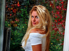 ViktoriyaSilva - blond female with  big tits webcam at LiveJasmin