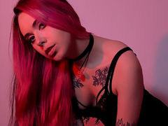 ReginaMich - female with red hair and  small tits webcam at LiveJasmin