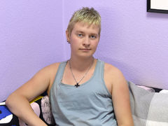 ReyGreen - blond female with  small tits webcam at LiveJasmin