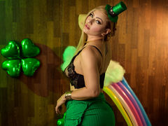 RoxanneMils - blond female with  small tits webcam at LiveJasmin