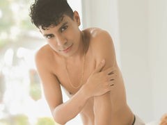 SaemgStron - male webcam at LiveJasmin