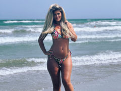 SalmaRoze - blond female with  big tits webcam at LiveJasmin