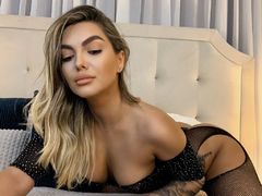 SamanthaRogue - blond female with  big tits webcam at LiveJasmin