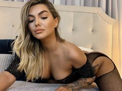 SamanthaRogue - blond female with  big tits webcam at LiveJasmin