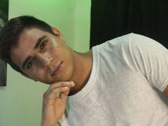 SantosMontenegro - male webcam at LiveJasmin