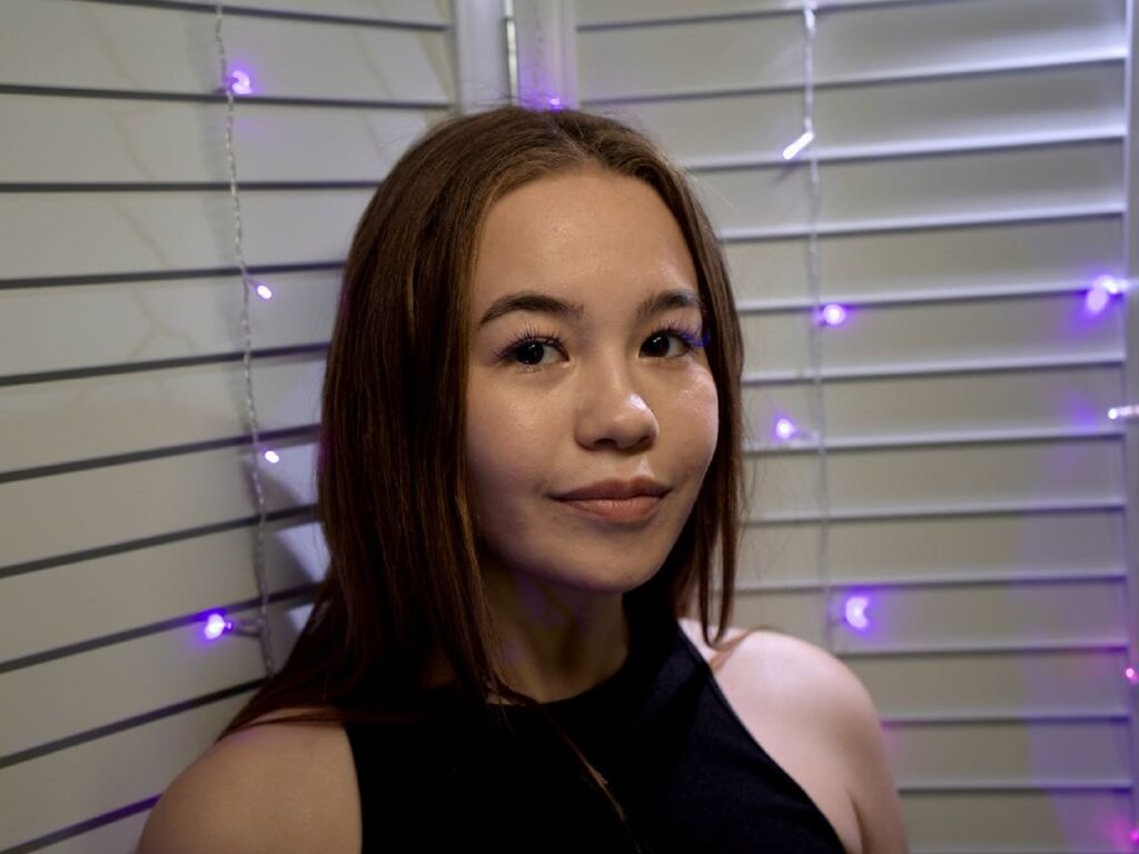 SaraStanly - redhead asian teen girl webcam - SexCamDB.com