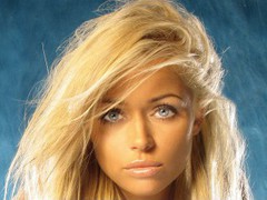 Sexymarleen - blond female with  big tits webcam at xLoveCam