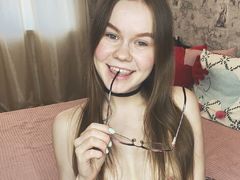 SheilaWest - blond female webcam at LiveJasmin