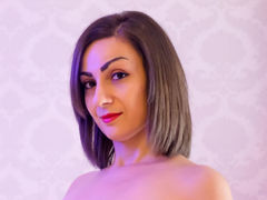 SofiaBunton - female with black hair and  big tits webcam at LiveJasmin