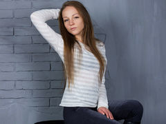 SofiMay - blond female webcam at LiveJasmin