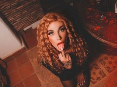 SophiaRichie - shemale with brown hair webcam at LiveJasmin