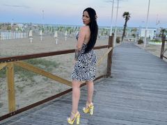 SophieReynolds - blond female with  small tits webcam at LiveJasmin