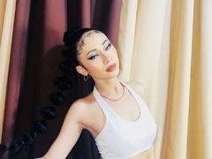 StellaFinly - shemale with black hair webcam at LiveJasmin