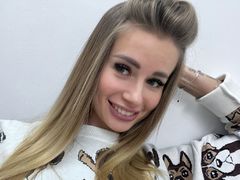 StephanieMoore - blond female webcam at LiveJasmin