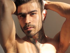 StefanoEverett - male webcam at LiveJasmin