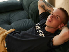 ThonnyWu - male webcam at LiveJasmin