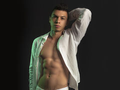 TristanWoods - male webcam at LiveJasmin