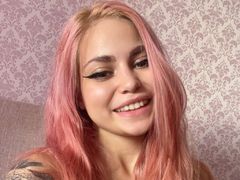 VanessaFinc - female with red hair webcam at LiveJasmin