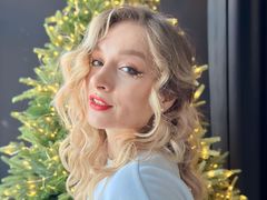 VerdgyMiller - blond female with  big tits webcam at LiveJasmin