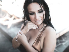 VictoriaJunes - female with black hair webcam at LiveJasmin