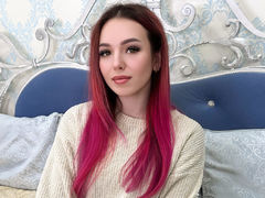 VitaStaleys - female with red hair webcam at LiveJasmin