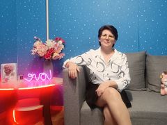 VitaWilson - female with brown hair webcam at LiveJasmin