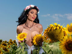 VivieneRuth - female with black hair and  big tits webcam at LiveJasmin