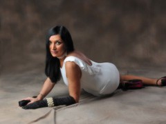 AyanaHellen - female with black hair and  big tits webcam at LiveJasmin