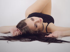 MishaFernandez - female with brown hair and  big tits webcam at LiveJasmin