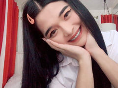 ZhaviaSwift - shemale with black hair webcam at LiveJasmin