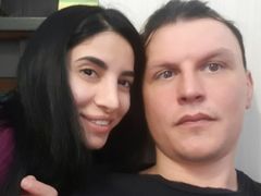 ZoeeOva - couple webcam at LiveJasmin