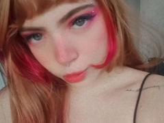 Acarolleao-hot - blond female webcam at xLoveCam