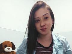 ValeriaNaughtySex - female with brown hair webcam at xLoveCam