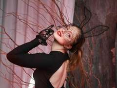 AgataTurner - blond female with  small tits webcam at LiveJasmin