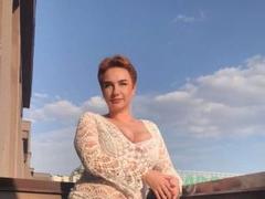 ALLAA-hot - female with red hair webcam at xLoveCam