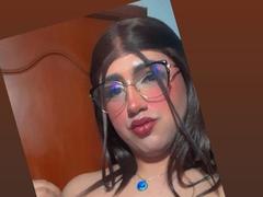 AlanaMichelle - shemale webcam at xLoveCam