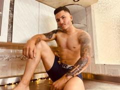 AlessioAngelis - male webcam at xLoveCam