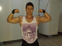AlexMuscle from xLoveCam