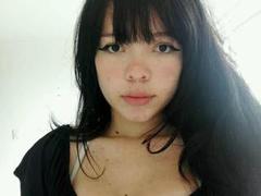 AlexaChina - female with black hair and  small tits webcam at xLoveCam