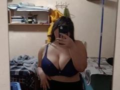 AlexiaXx - female with black hair webcam at xLoveCam