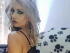 AliceeSmith - blond female webcam at xLoveCam