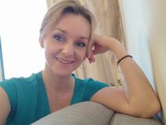 AliciaSecret - blond female webcam at xLoveCam