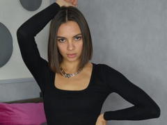 AlisaHester - female with black hair webcam at LiveJasmin