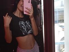 AlisonKweel - female with black hair webcam at xLoveCam